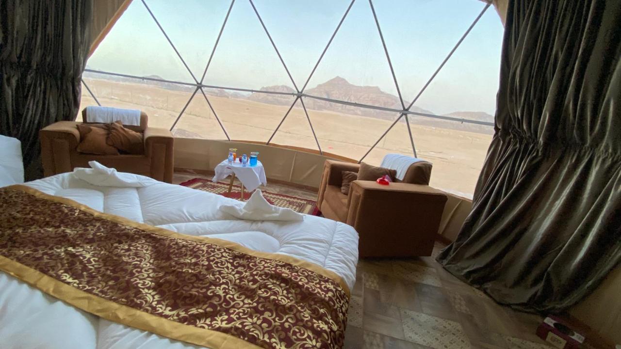 Rum Warm Bubble Camp Hotell Wadi Rum Exteriör bild