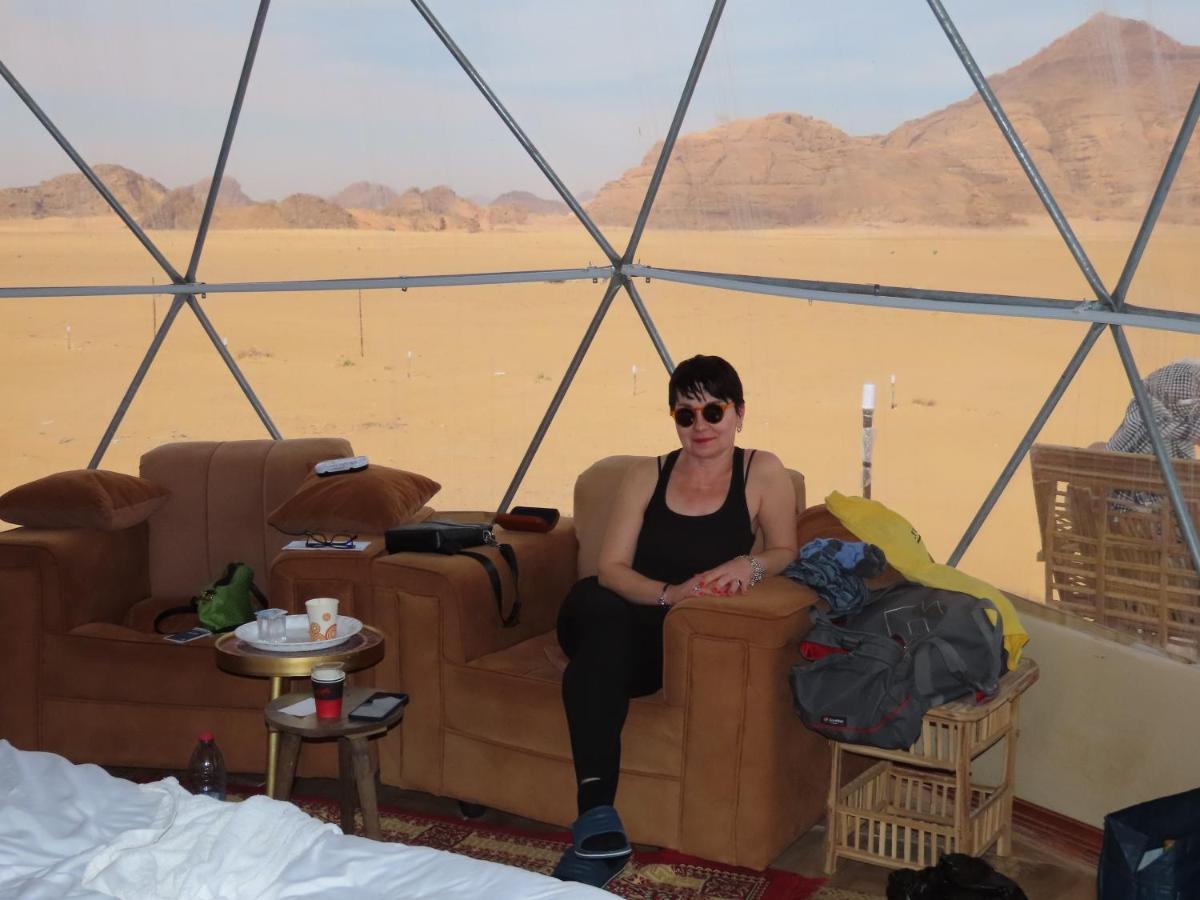 Rum Warm Bubble Camp Hotell Wadi Rum Exteriör bild