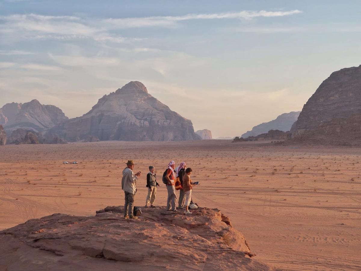 Rum Warm Bubble Camp Hotell Wadi Rum Exteriör bild